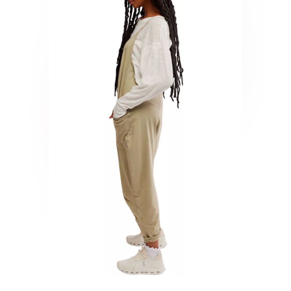 FP Movement Women's Hot Shot Onesie - Sage Stone - NWT - Picture 3 of 3